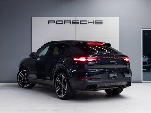 Certified 2023 Porsche Cayenne Coupe AWD/4WD image 5