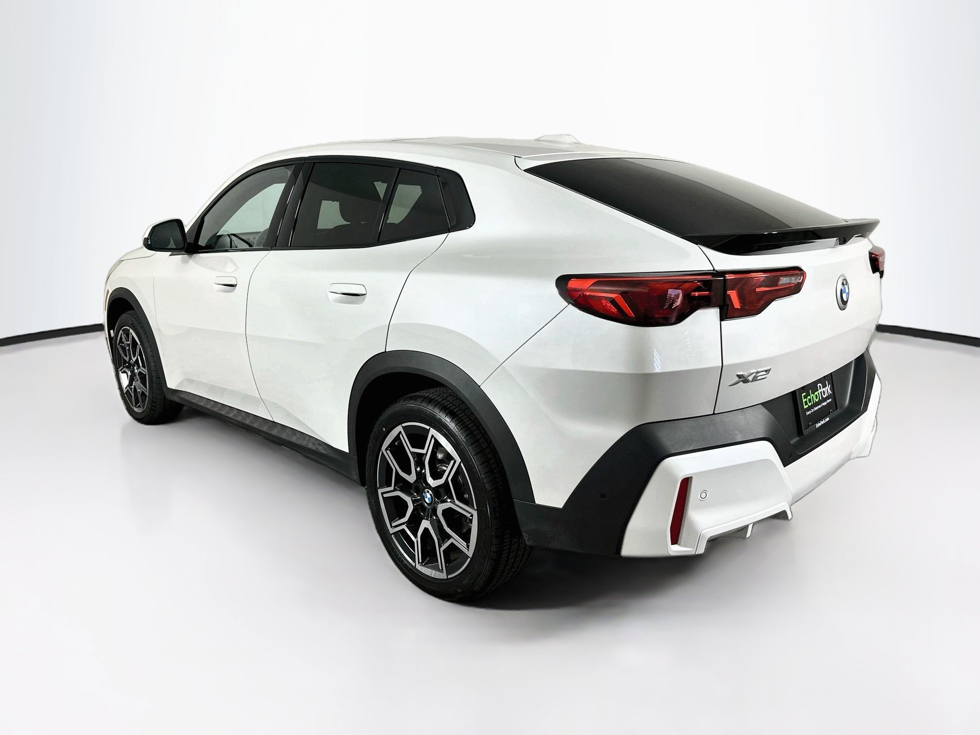 Used 2026 BMW X2 xDrive28i w/ Convenience Package AWD/4WD image 5