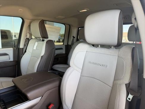 New 2026 RAM 3500 Laramie AWD/4WD image 32