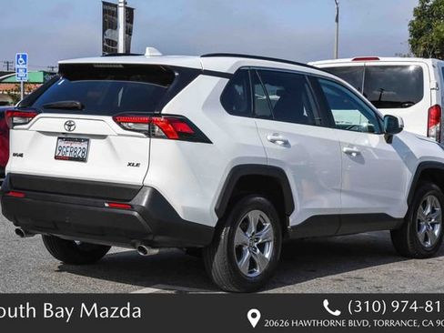 Used 2023 Toyota RAV4 XLE FWD image 8
