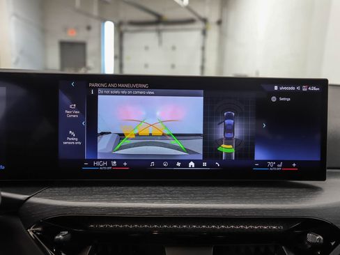 Certified 2025 BMW 330i xDrive 330i xDrive image 18