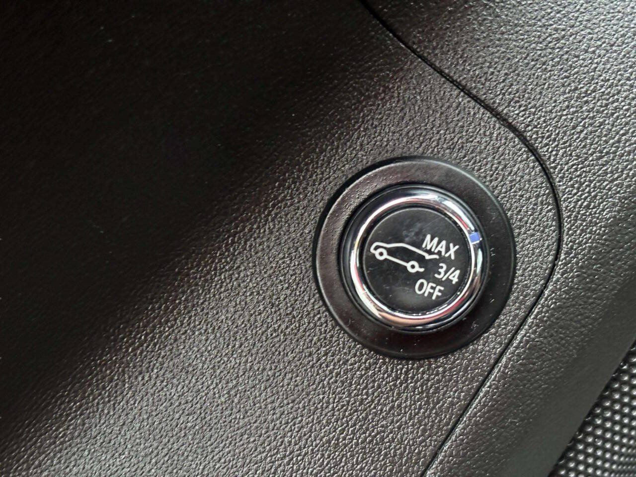 Used 2020 GMC Acadia SLT FWD image 28