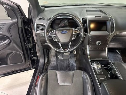 Used 2020 Ford Edge ST w/ Cold Weather Package AWD/4WD image 22