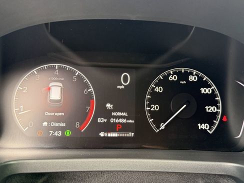 Used 2025 Honda Pilot EX-L image 31