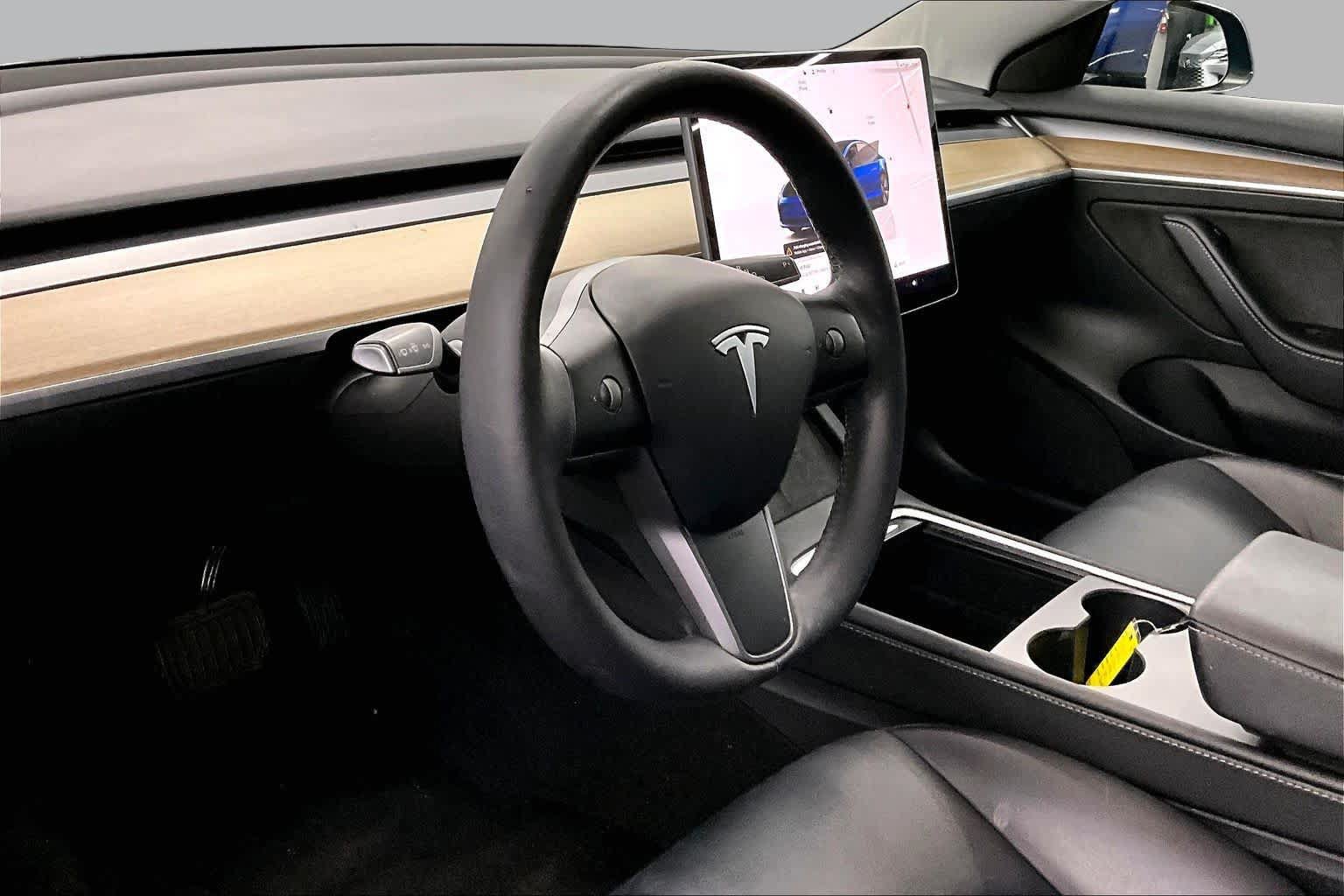 Used 2023 Tesla Model 3 Standard Range RWD image 17