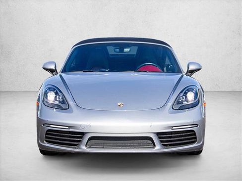 Used 2017 Porsche 718 Boxster S RWD image 2