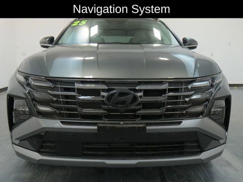 Used 2025 Hyundai Tucson Limited image 2