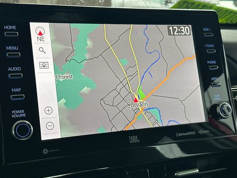 Used 2022 Toyota Camry XSE w/ Navigation Upgrade Package image 18