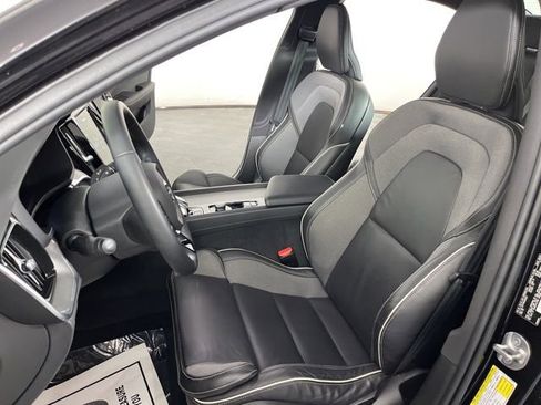 Used 2024 Volvo S60 B5 Plus FWD image 18