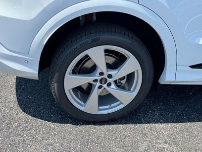 New 2025 Audi Q5 Premium Plus