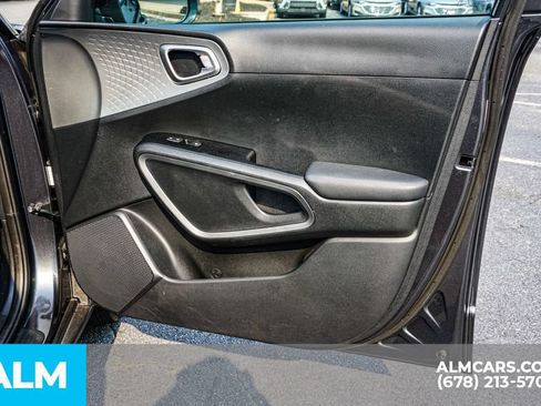 Used 2025 Kia Soul LX w/ LX Technology Package FWD image 49