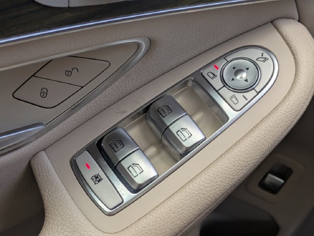 Used 2021 Mercedes-Benz GLC 300 image 22