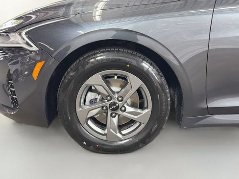 Used 2023 Kia K5 LXS FWD image 29