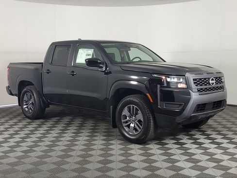 New 2026 Nissan Frontier SV w/ Tow Package image 2