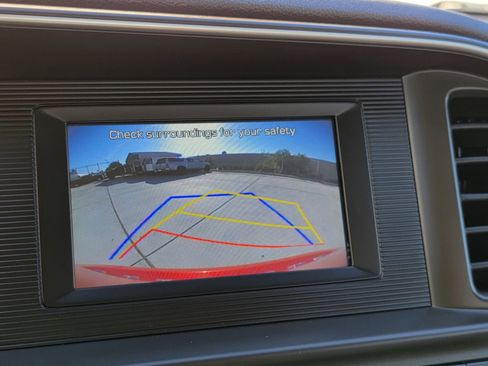 Used 2019 Hyundai Elantra SE image 32