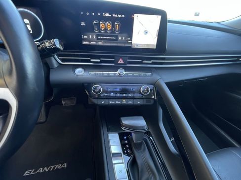 Used 2023 Hyundai Elantra Limited w/ Preferred Accessory Package image 34