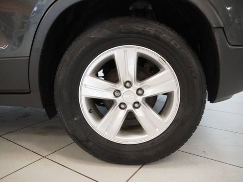 Used 2019 Chevrolet Trax LS w/ Tint and Cruise Package image 26