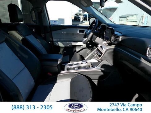 Used 2024 Ford Explorer XLT w/ Equipment Group 202A image 40