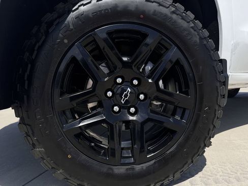 Used 2023 Chevrolet Silverado 1500 RST w/ Texas Edition Plus AWD/4WD image 9