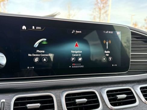 Used 2020 Mercedes-Benz GLE 450 4MATIC image 26