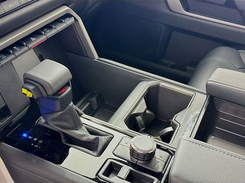 New 2026 Toyota Tundra Limited image 8