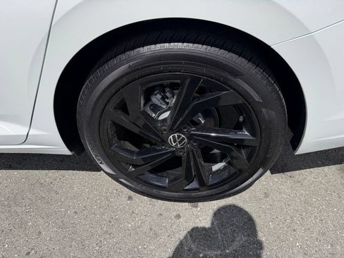 New 2026 Volkswagen Jetta SE FWD image 13