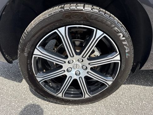 Used 2021 Volvo XC60 T5 Inscription w/ Climate Package AWD/4WD image 11