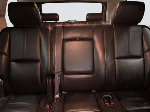 Used 2013 Chevrolet Tahoe LT w/ Luxury Package AWD/4WD image 33
