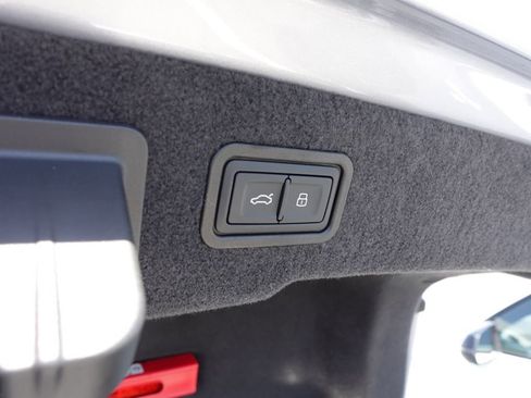 New 2025 Audi S8 AWD/4WD image 30