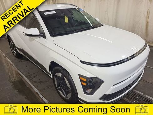 Used 2024 Hyundai Kona SEL image 1