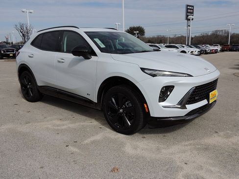 New 2026 Buick Envision Sport Touring image 4