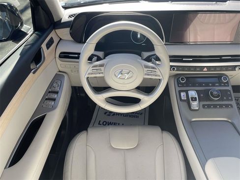 Used 2023 Hyundai Palisade Limited image 13