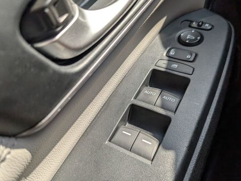 Used 2017 Honda CR-V EX-L image 33