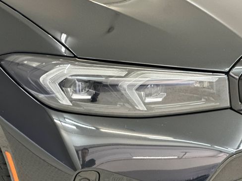 Certified 2023 BMW 330i Sedan w/ M Sport Package RWD image 11