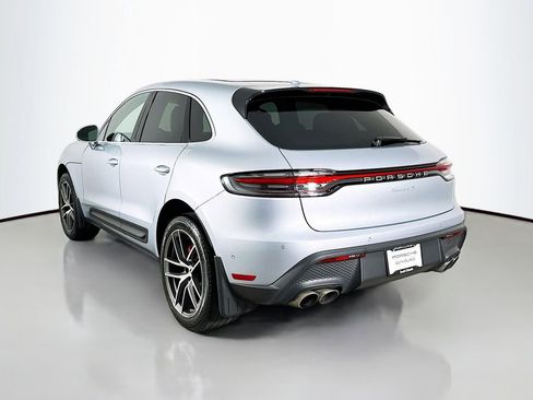 Certified 2023 Porsche Macan S AWD/4WD image 3