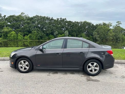 Used 2014 Chevrolet Cruze LT w/ RS Package FWD image 3