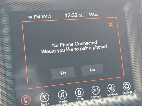 Used 2017 Dodge Challenger R/T Scat Pack w/ Leather Interior Group image 5