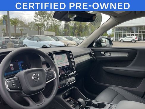 Certified 2024 Volvo XC40 B5 Core AWD/4WD image 12