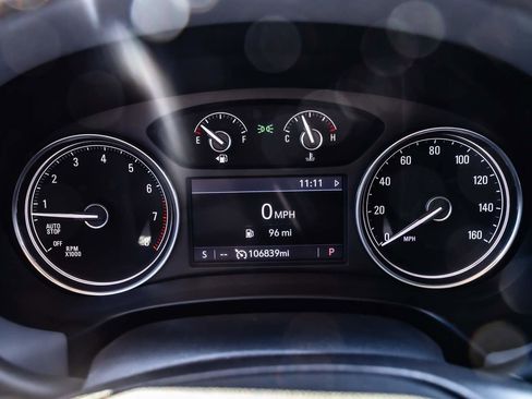 Used 2020 Buick Enclave Essence image 14