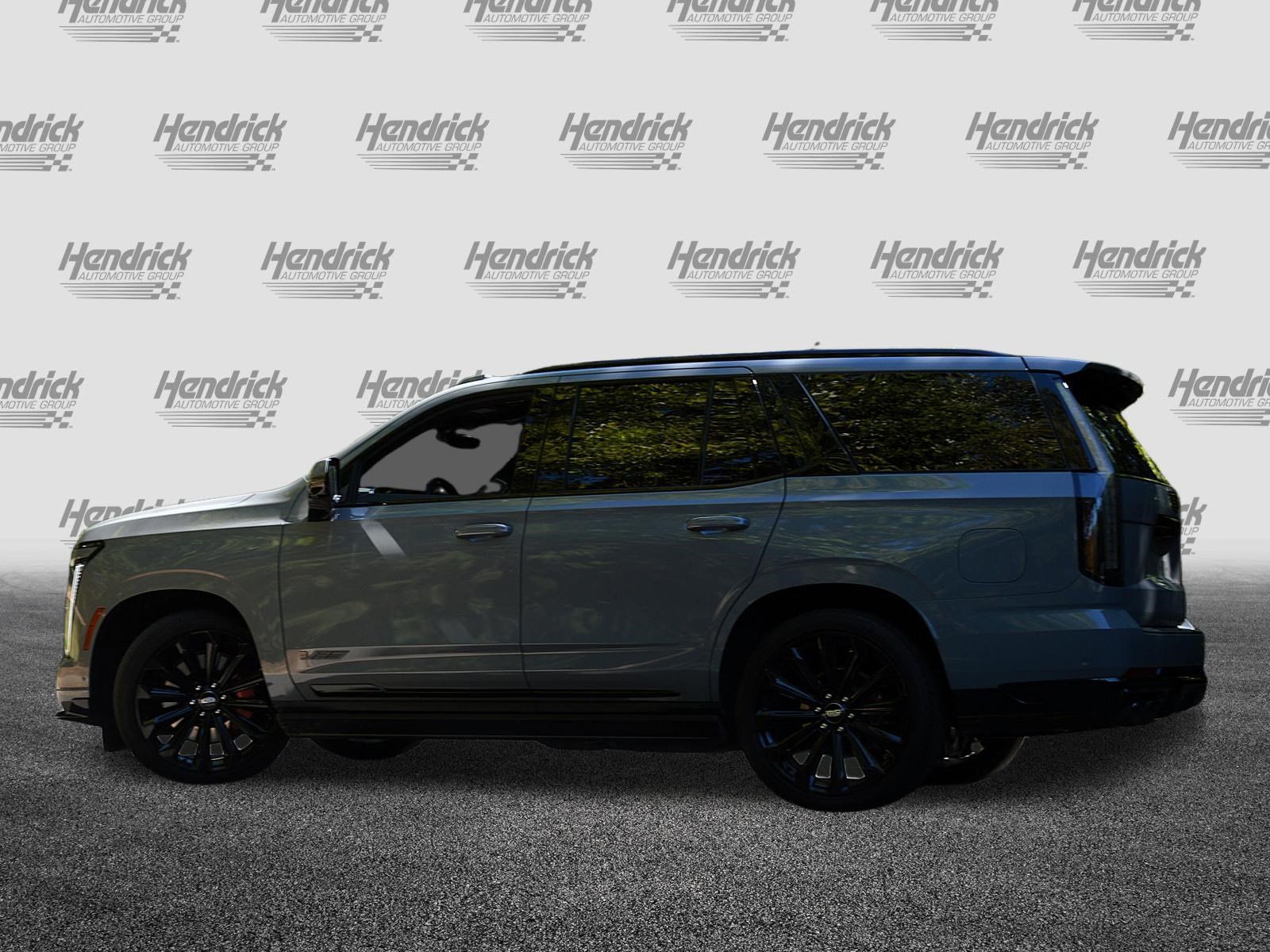 Used 2025 Cadillac Escalade V AWD/4WD image 9