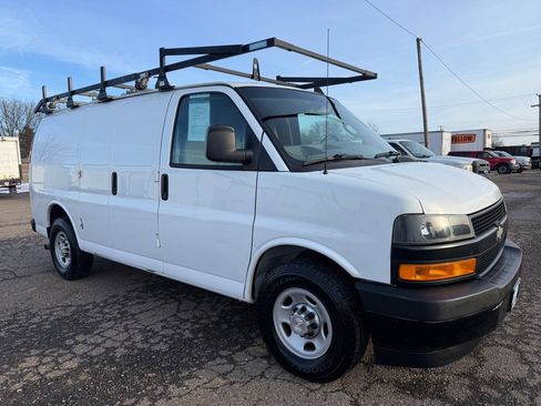 Used 2020 Chevrolet Express 2500 w/ Driver Convenience Package image 3