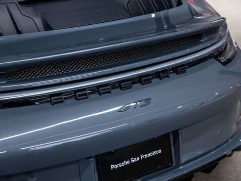 Certified 2022 Porsche 911 GT3 RWD image 25