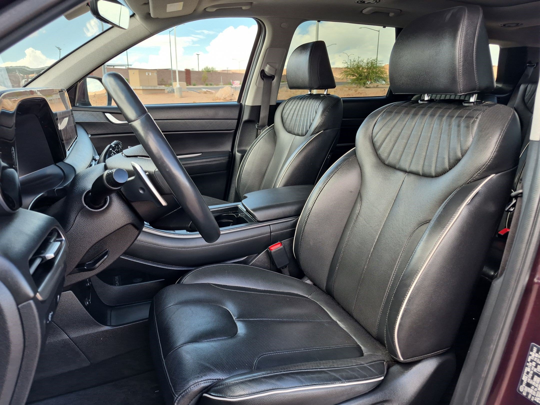 Used 2024 Hyundai Palisade Limited FWD image 15