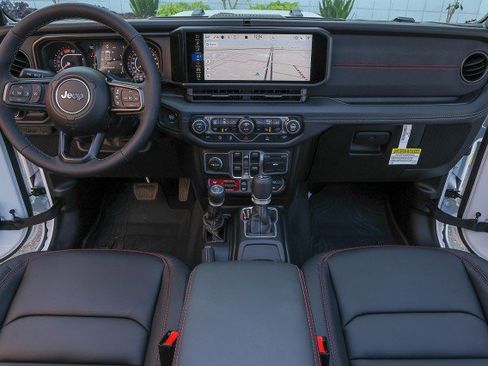 New 2026 Jeep Wrangler Rubicon w/ Steel Bumper Group image 38