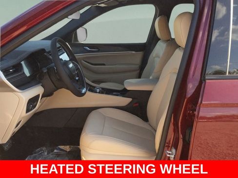 New 2025 Jeep Grand Cherokee L Limited RWD image 10
