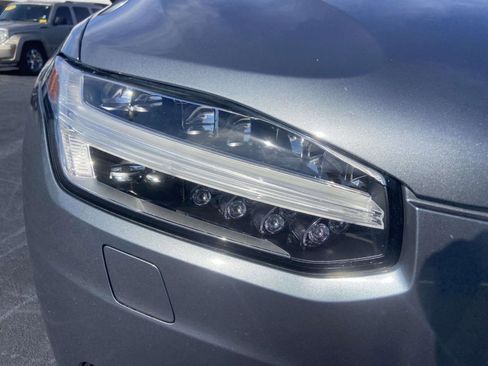 Used 2017 Volvo XC90 T8 Inscription w/ Vision Package image 4