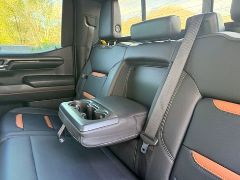 Used 2023 GMC Sierra 1500 AT4 w/ AT4 Premium Package image 28