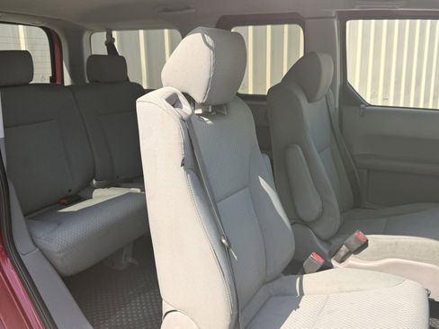 Used 2010 Honda Element EX image 17
