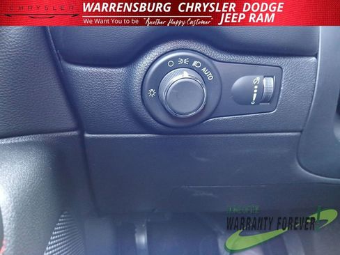 Used 2025 Dodge Durango GT image 31