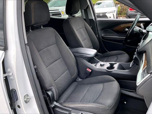 Used 2020 GMC Terrain SLE w/ Driver Convenience Package FWD image 7